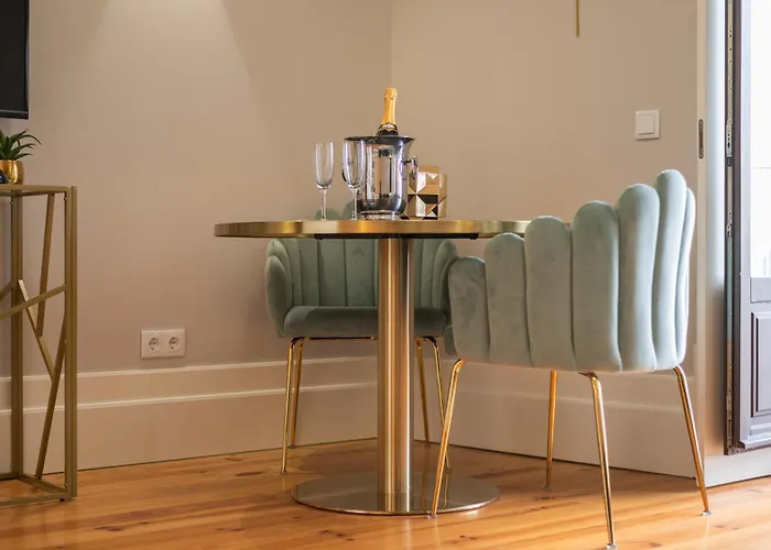 Glamour By The River