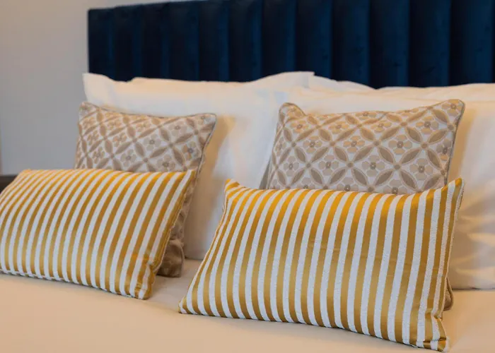 Glamour By The River * بورتو