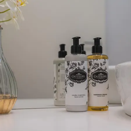 Glamour By The River פורטו