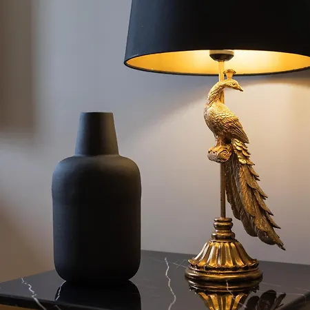 Glamour By The River דירה