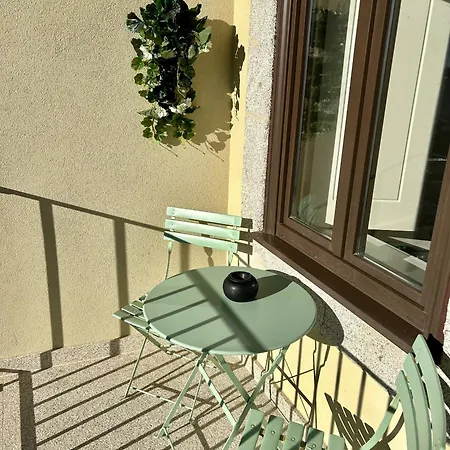 Glamour By The River * פורטו