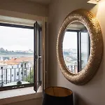 Glamour By The River * Oporto